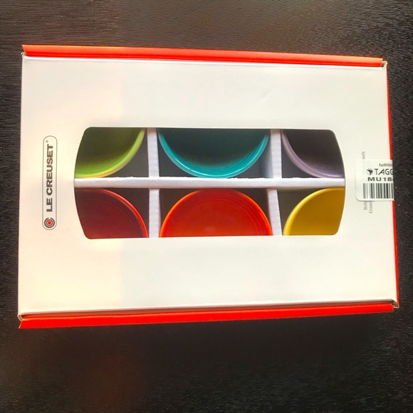 New in box Le Creuset pinch bowl set (6 bowls total; 2oz each), 6 iconic colors! - Picture 9 of 10